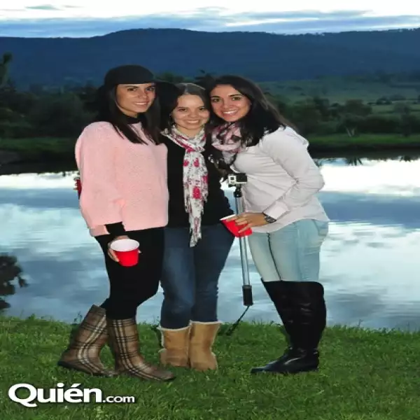 Montse Abundes,Brenda González,Karla Sánchez