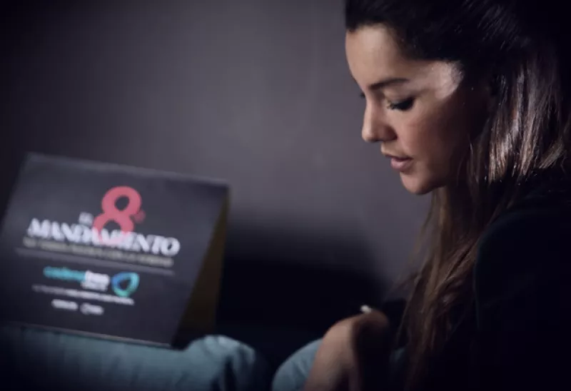 En entrevista con Quién.com, la actriz, quien regresa a la televisión con "El 8º Mandamiento", nos platicó sobre lo que atravesó luego de divorciarse de Billy Rovzar.