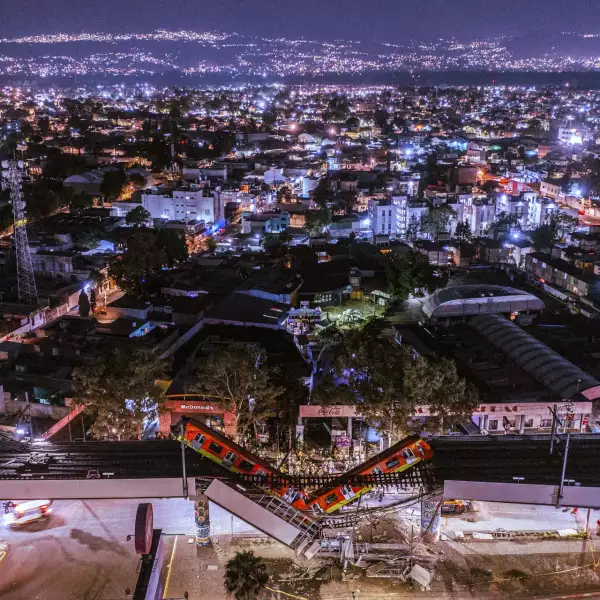 Metro Bridge Collapses in Mexico City
