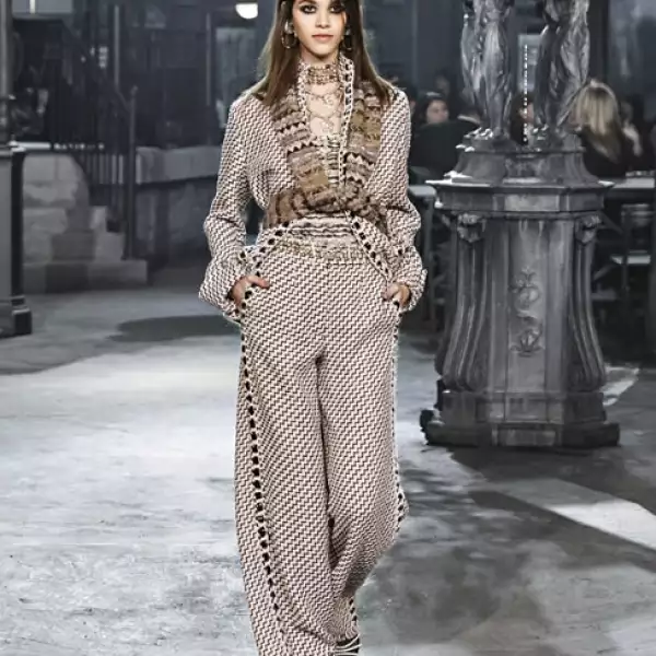 Chanel Metiers D´Art 2015/16.