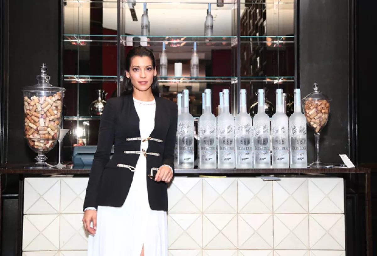 Stephanie Sigman estrenó este año la película Alicia en el país de María.