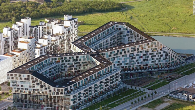 8 House (2007-09) por Bjarke Ingels Group (BIG) en Copenhagen, Dinamarca