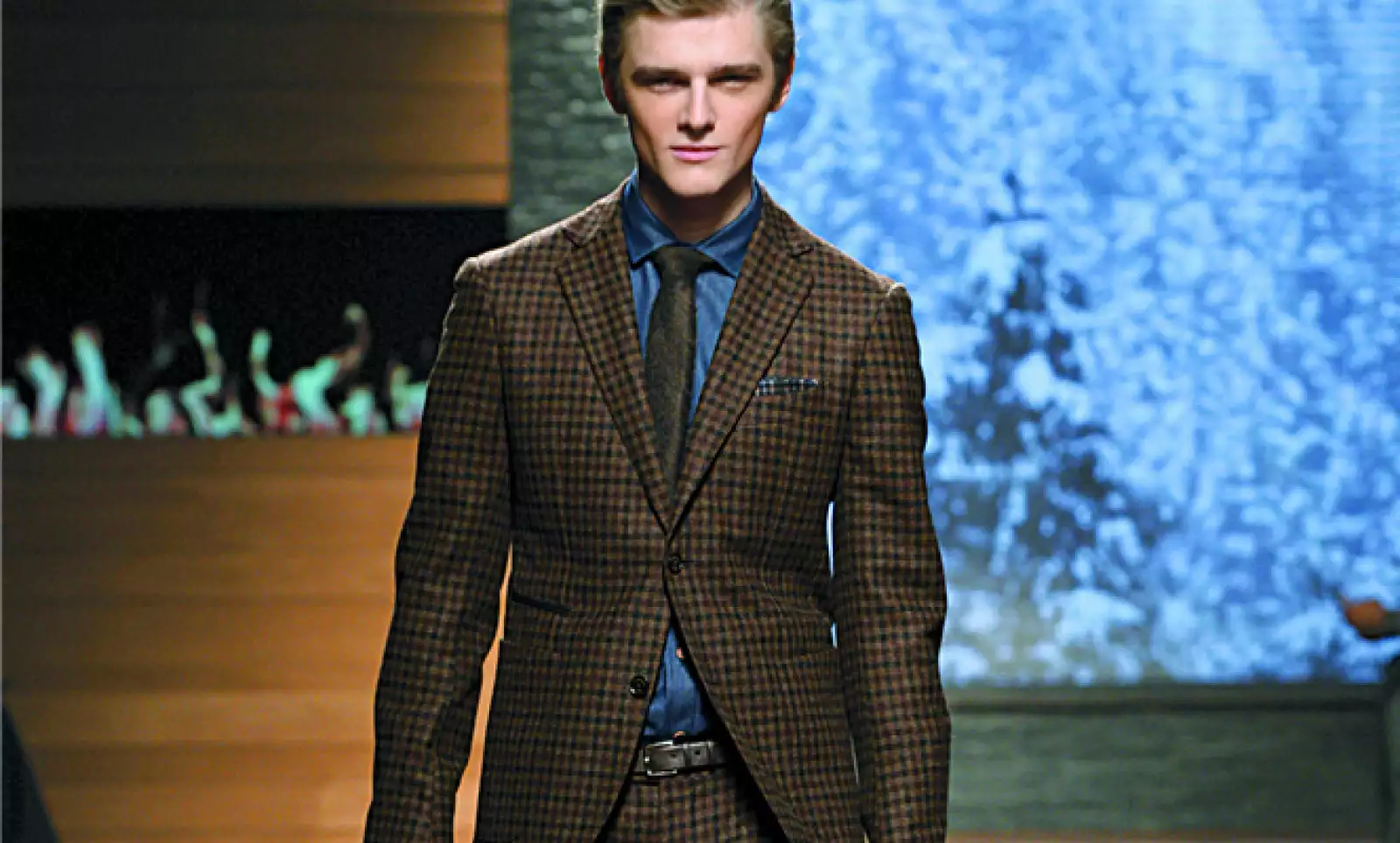 La firma italiana presentó su colección para la temporada otoño-invierno 2012.