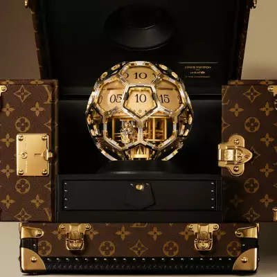 reloj balon futbol unicef louis vuitton