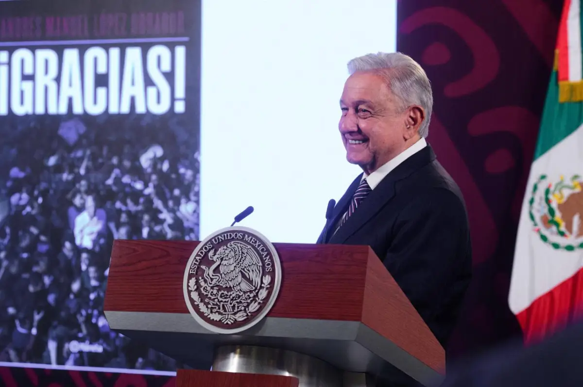 AMLO-GRacias-libro.jpeg