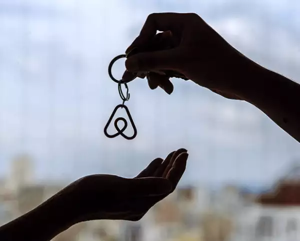 Airbnb ingresos 2022