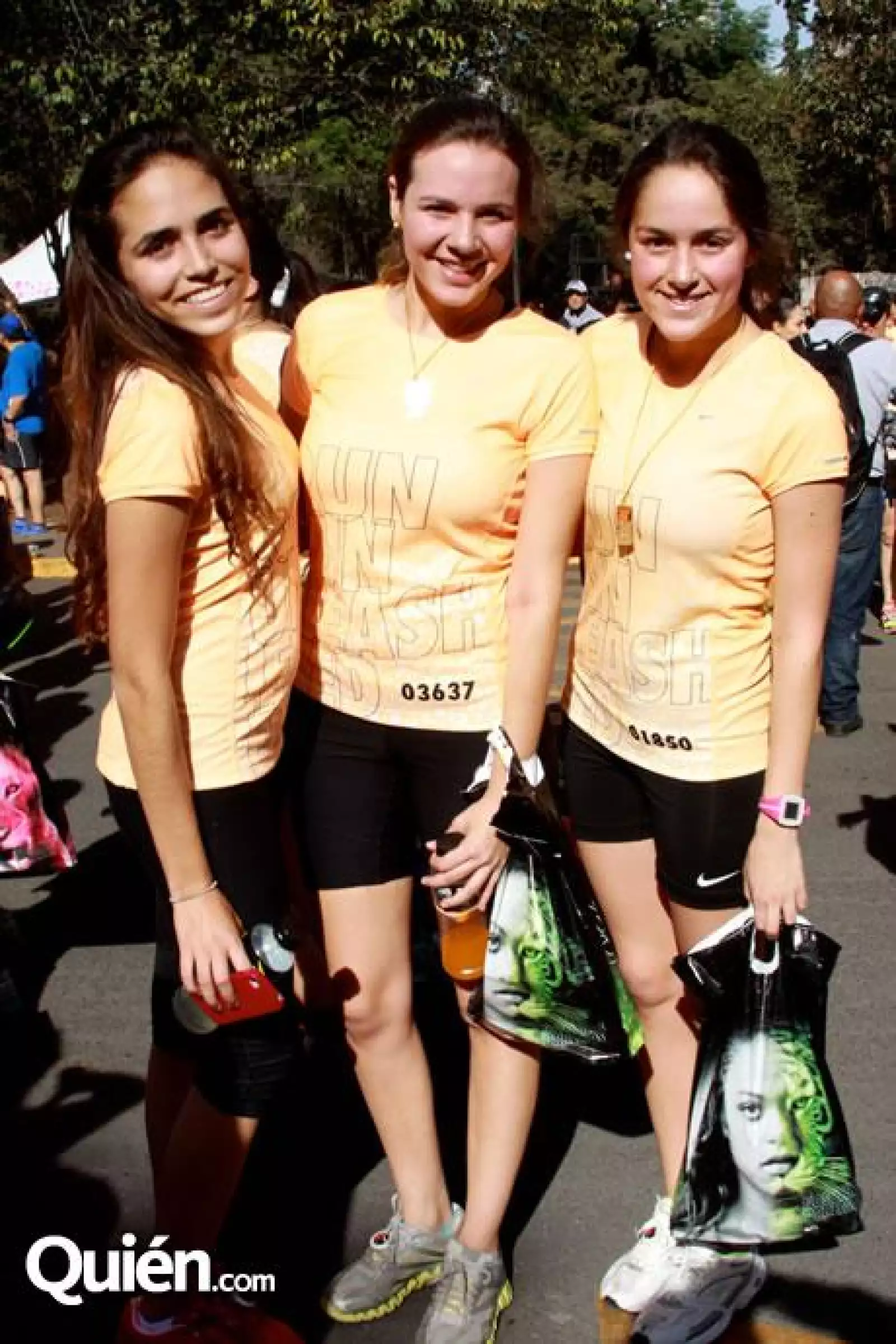 Regina Agueberre, Ary Ampudia y Alejandra Holmes