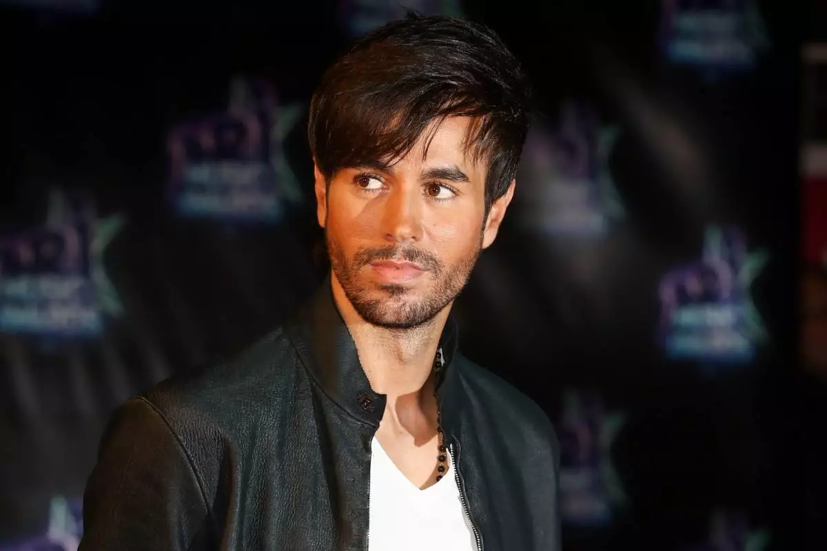 enrique-iglesias (2).jpg
