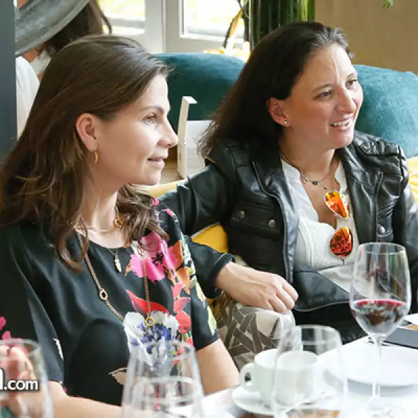 Viviana Lavalle y Claudia Álvarez