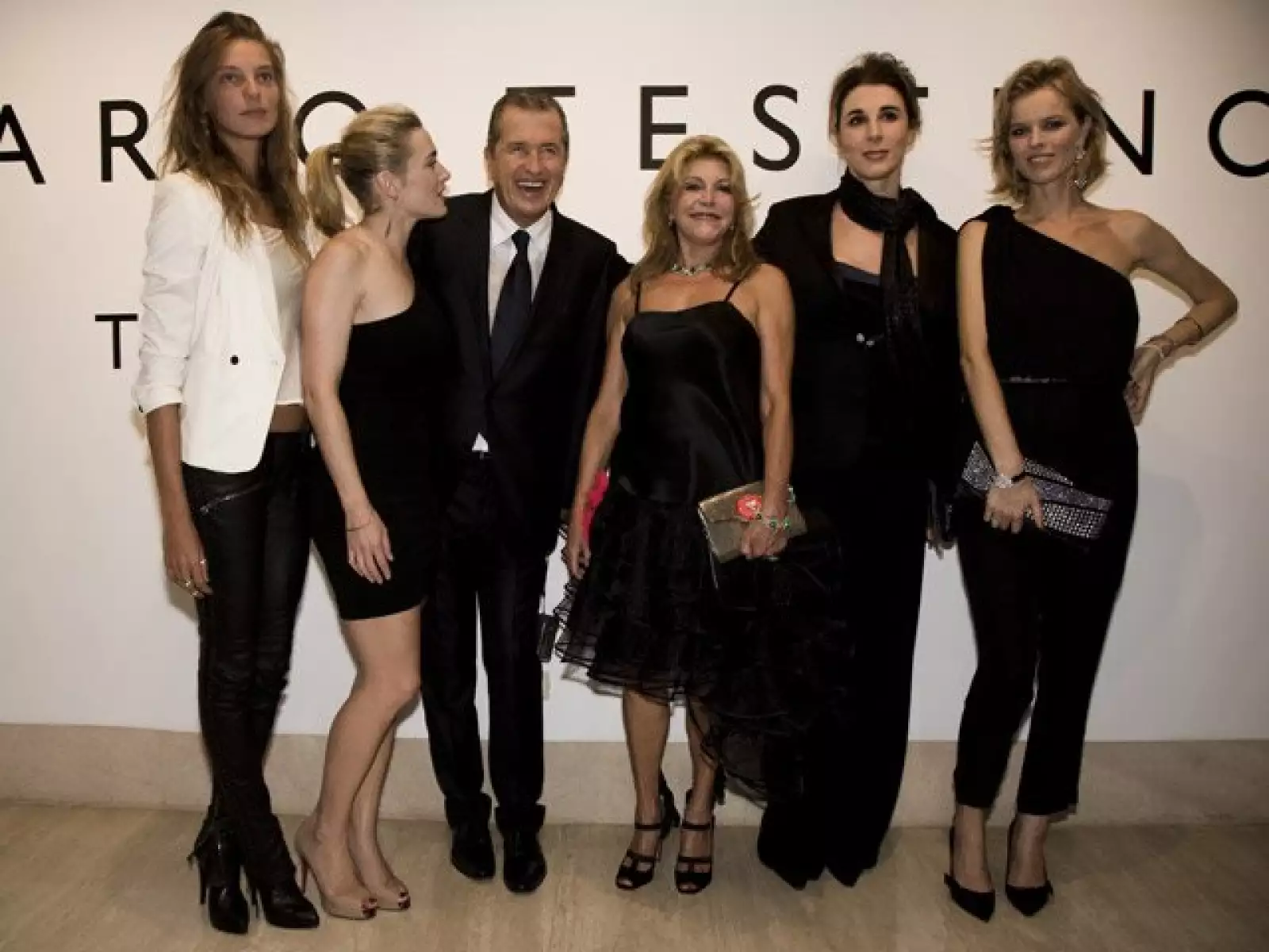 Daria Werbowy, Kate Winslet, Mario Testino, Baronesa Thyssen (Tita Cervera), Youcef Nabi, Eva Herzigova