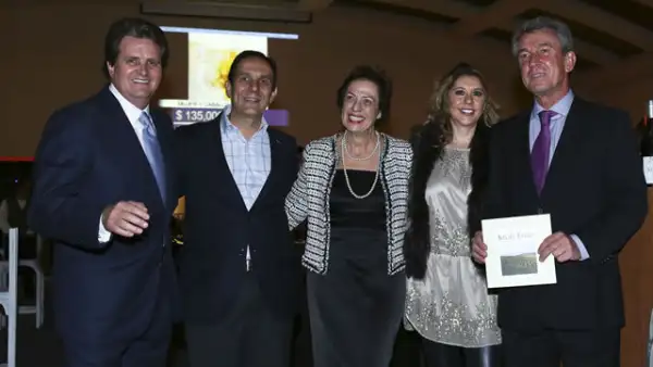 Gabriel Gadsden, Miguel Rivas, Rosario Keller, Paola y Pepe Rivera y Ana Gadsden