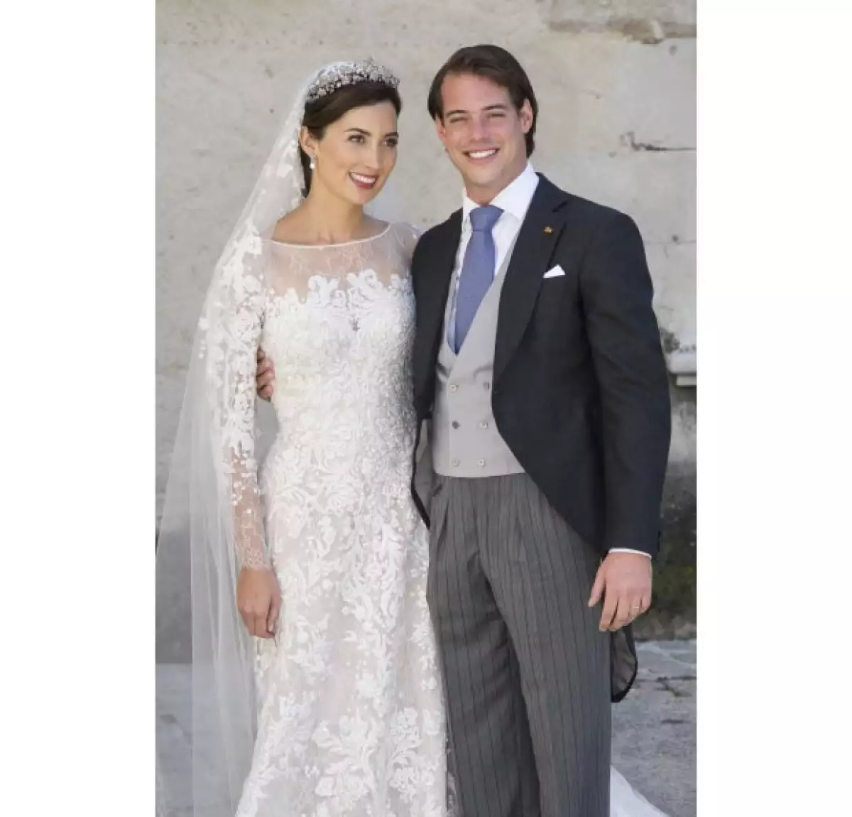 Después de cuatro meses de casados, la pareja real de Luxemburgo, el príncipe Félix y la princesa Claire, están esperando su primer bebé.