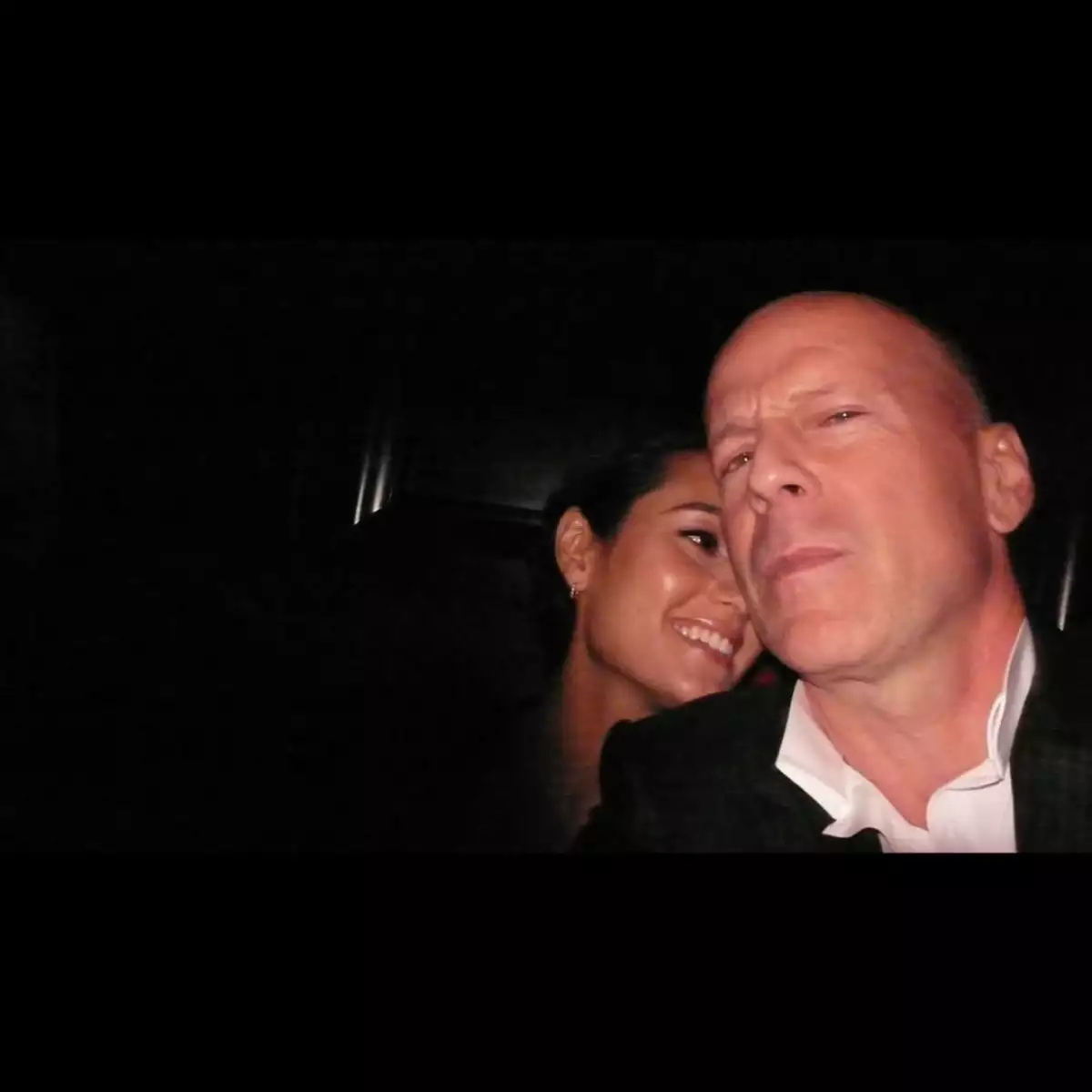 esposa-de-emma-hemming-habla-enfermedad-bruce-willis.jpg