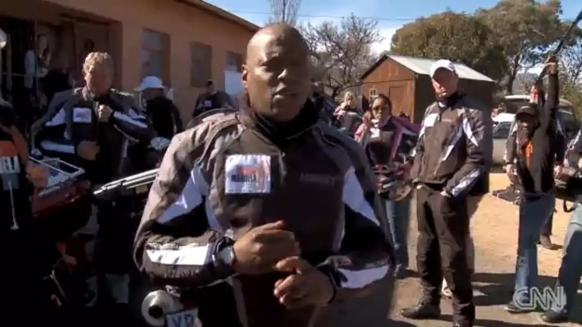 Sudáfrica - motociclistas - Día de Mandela