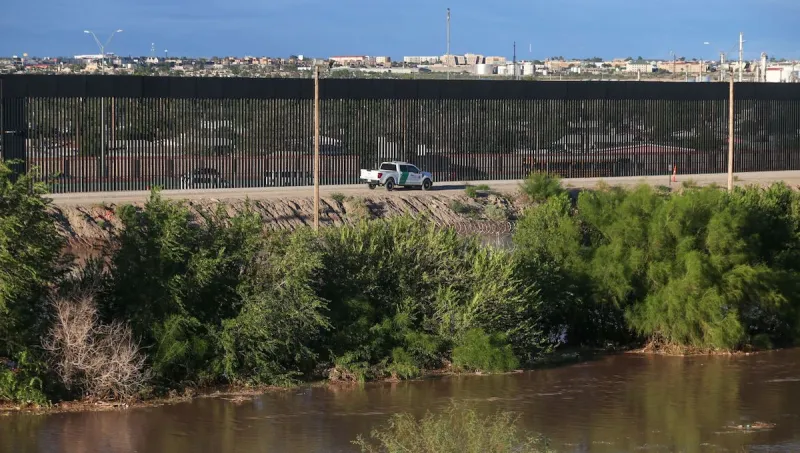 Río Bravo en un tramo del bulevar Cuatro Siglos, en Ciudad Juárez, Chihuahua. 