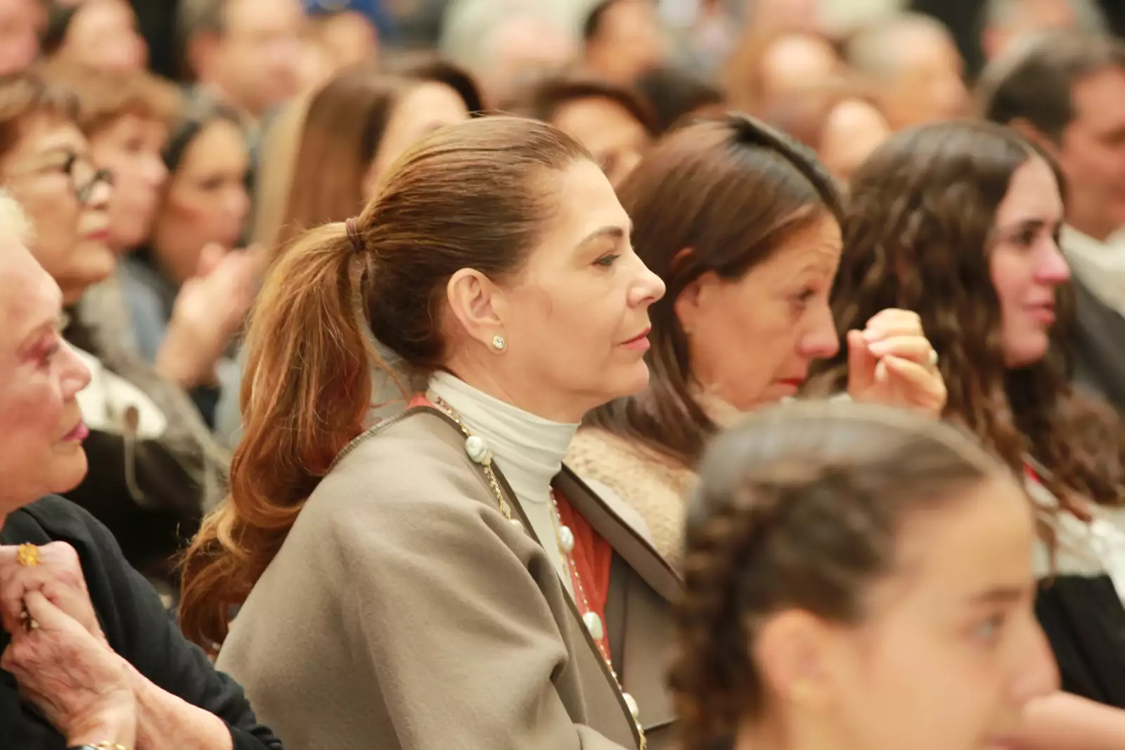HOMENAJE A MARIE THÉRÈSE HERNAND DE ARANGO