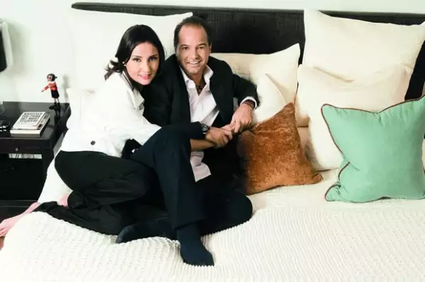 Ella tiene 31 años y viene de un divorcio; él, de 40, ha estado casado dos veces.