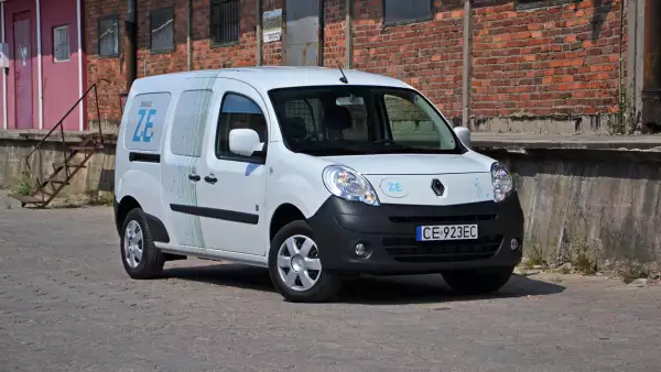 Electric light commercial vehicle