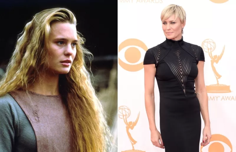 La actriz de House of Cards es de las contadas en Hollywood que puede presumir de ser más sexy ahora a sus casi cincuenta años de edad que cuando recién empezaba a los 18.