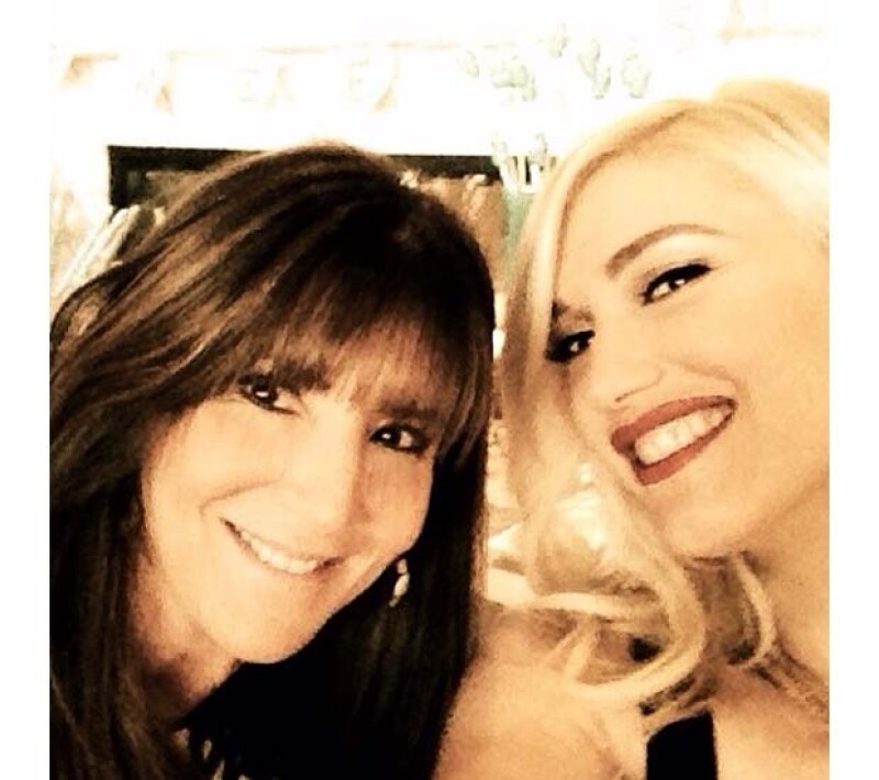 Gwen Stefani se tomó una foto con la anfitriona de su Baby Shower.