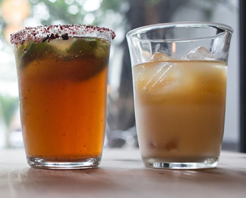 Por órden: Michelada y drink con rompope