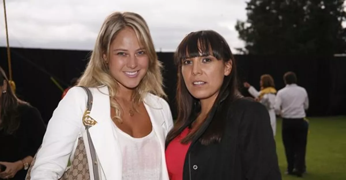 Vanessa Huppenkothen y Ana Cristina Fox.