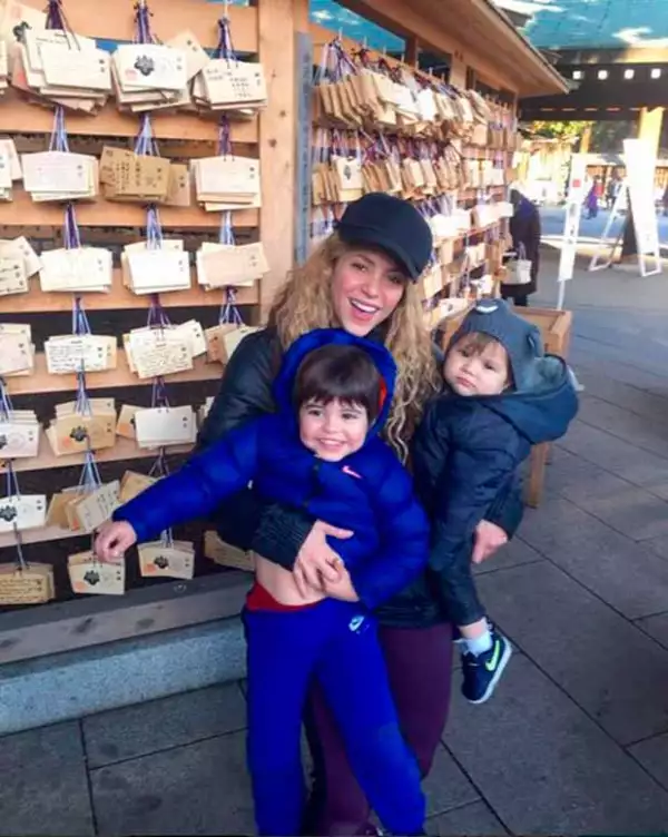 Shakira encanta a sus fans cuando publica fotos de sus hijos.