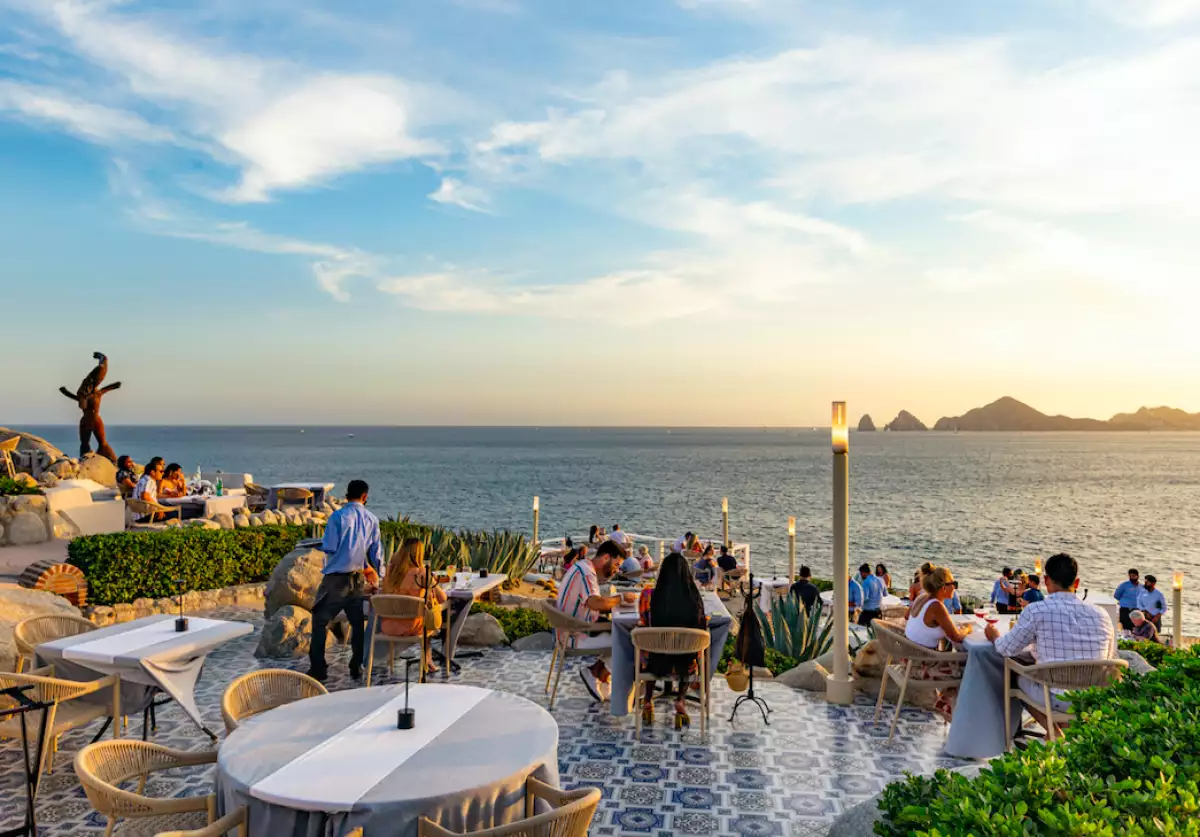 Esto es lo que hay detrás del mejor restaurante de Los Cabos, el Sunset Monalisa