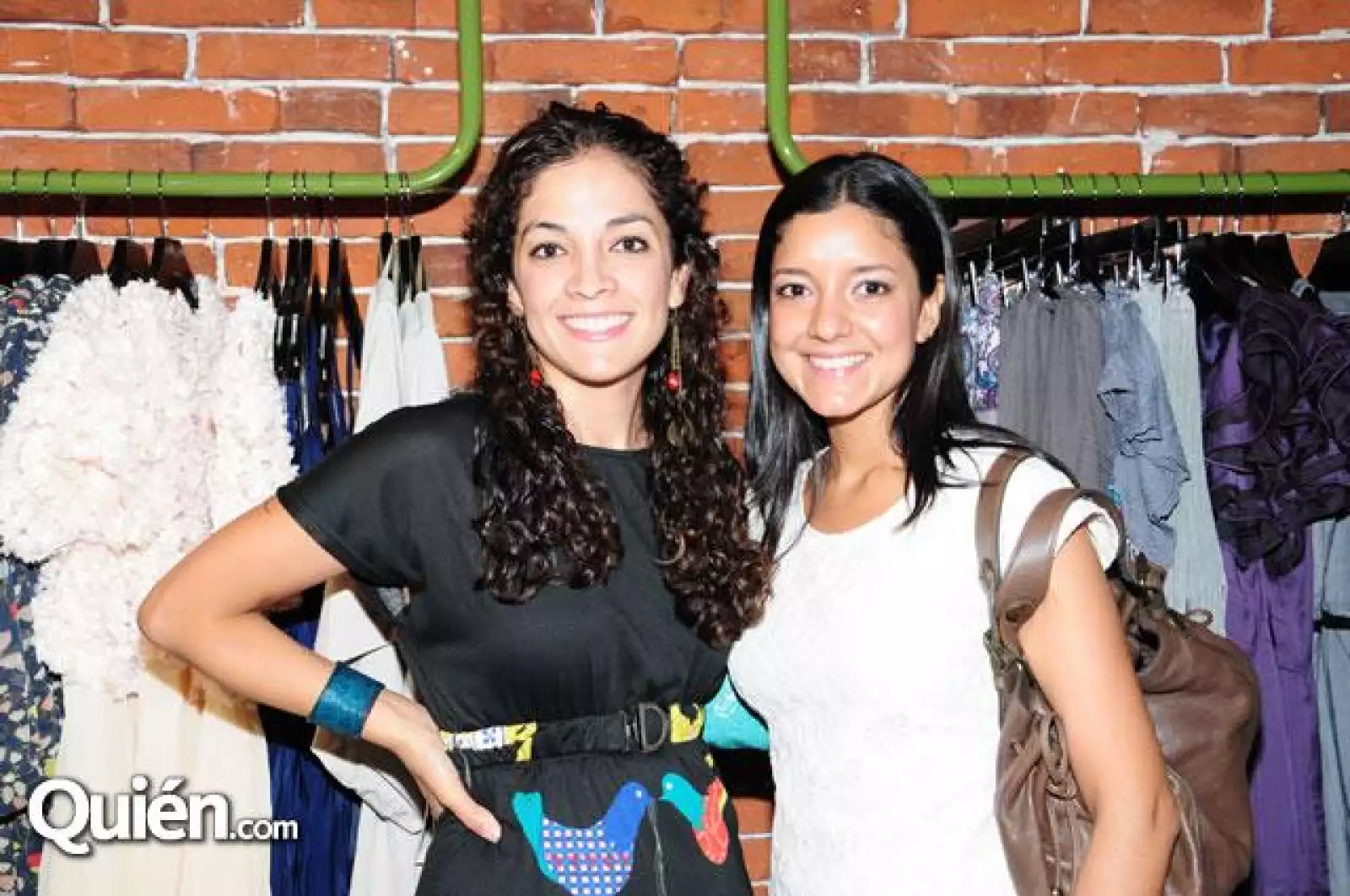 Luz Elena Malfavun,Alejandra Beltrán