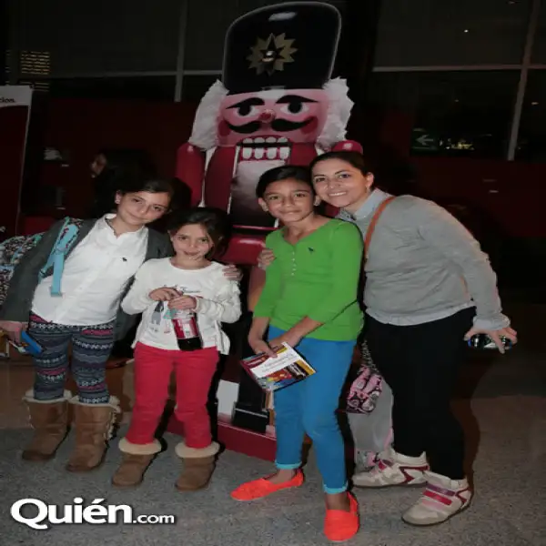Loredana Sánchez,Hanna Sánchez,María Dergal, Loredana Berte