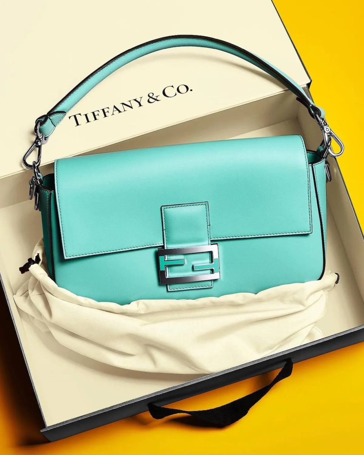 feni-tiffany-bolsa-baguette.jpg