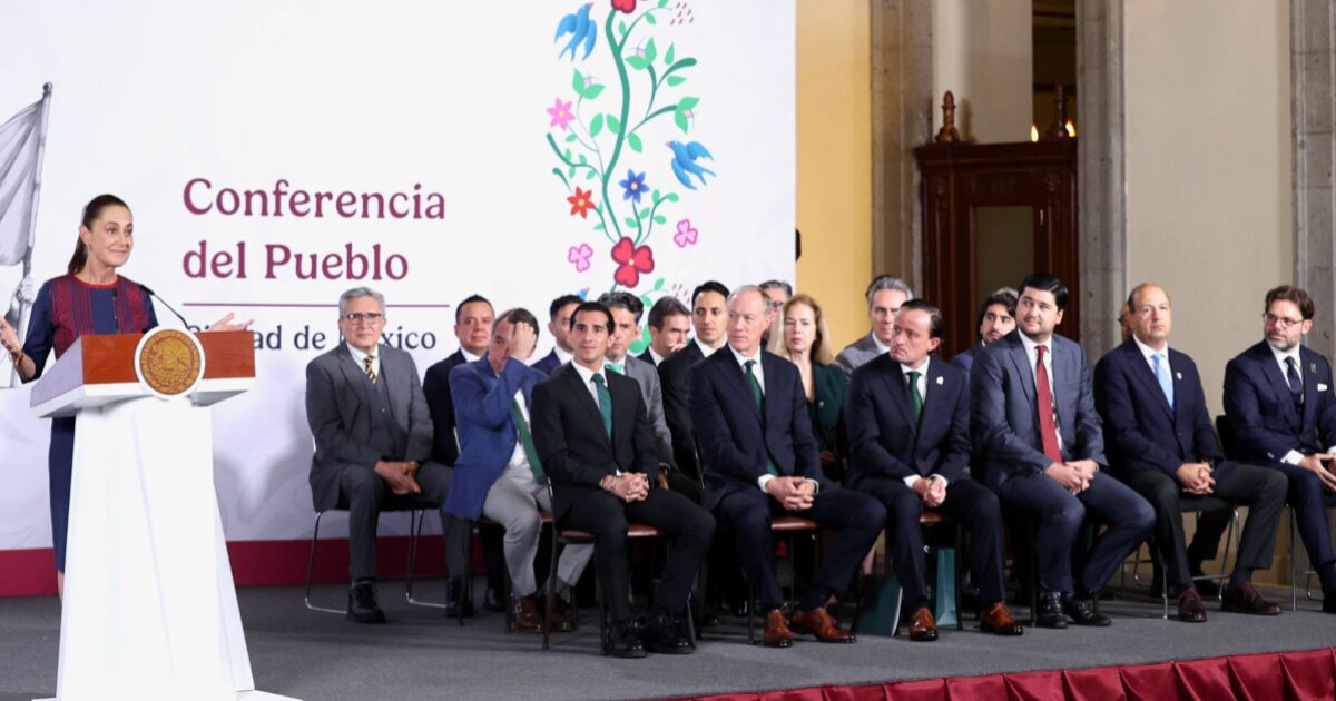 EMPRESARIOS DEL BALOMPIÉ SE REÚNEN CON SHEINBAUM