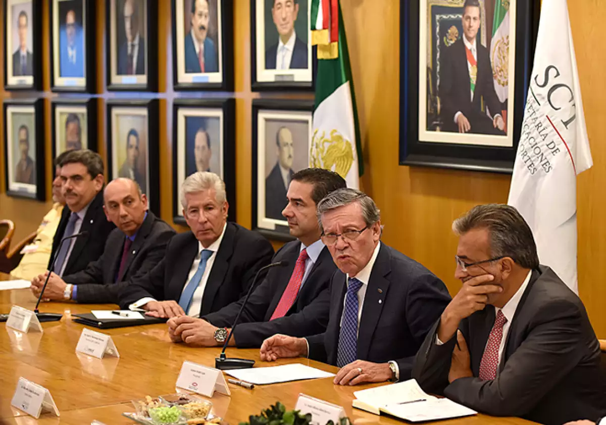 gustavo arballo firma SCT gasolinazo