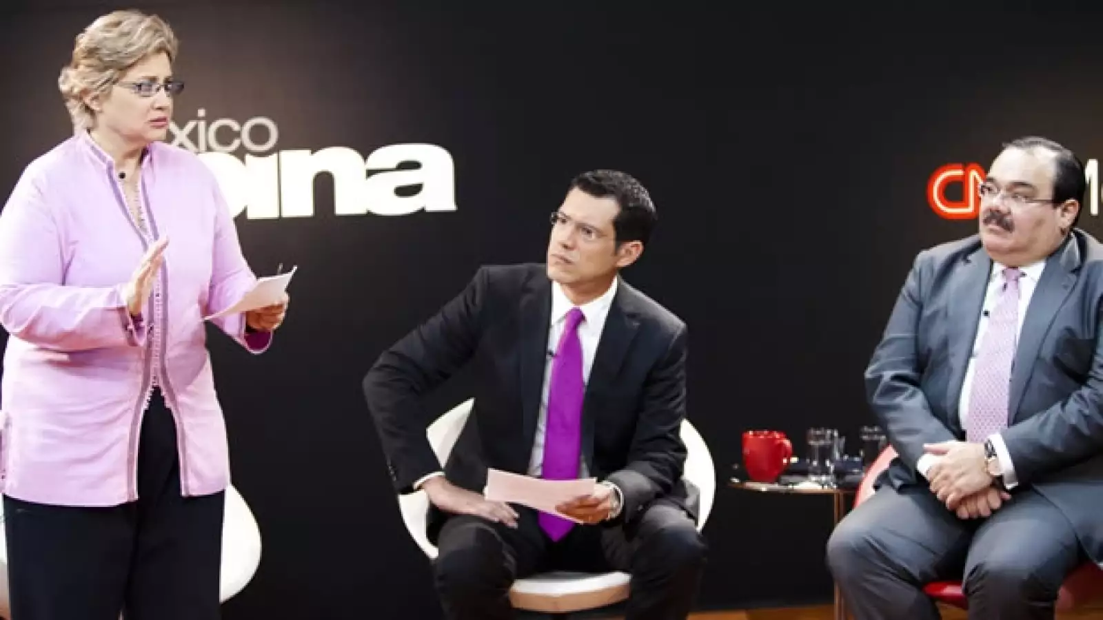 Foro, cnn, transición, equipo, peña, 13