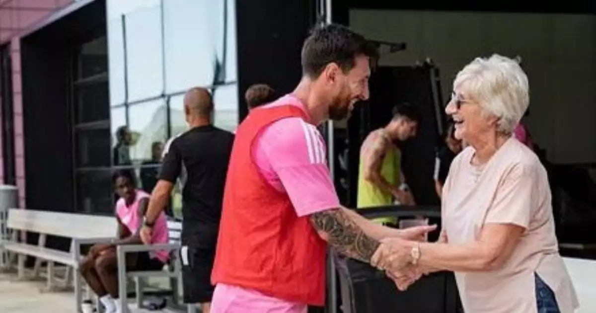 messi-y-mama-beckham.jpg