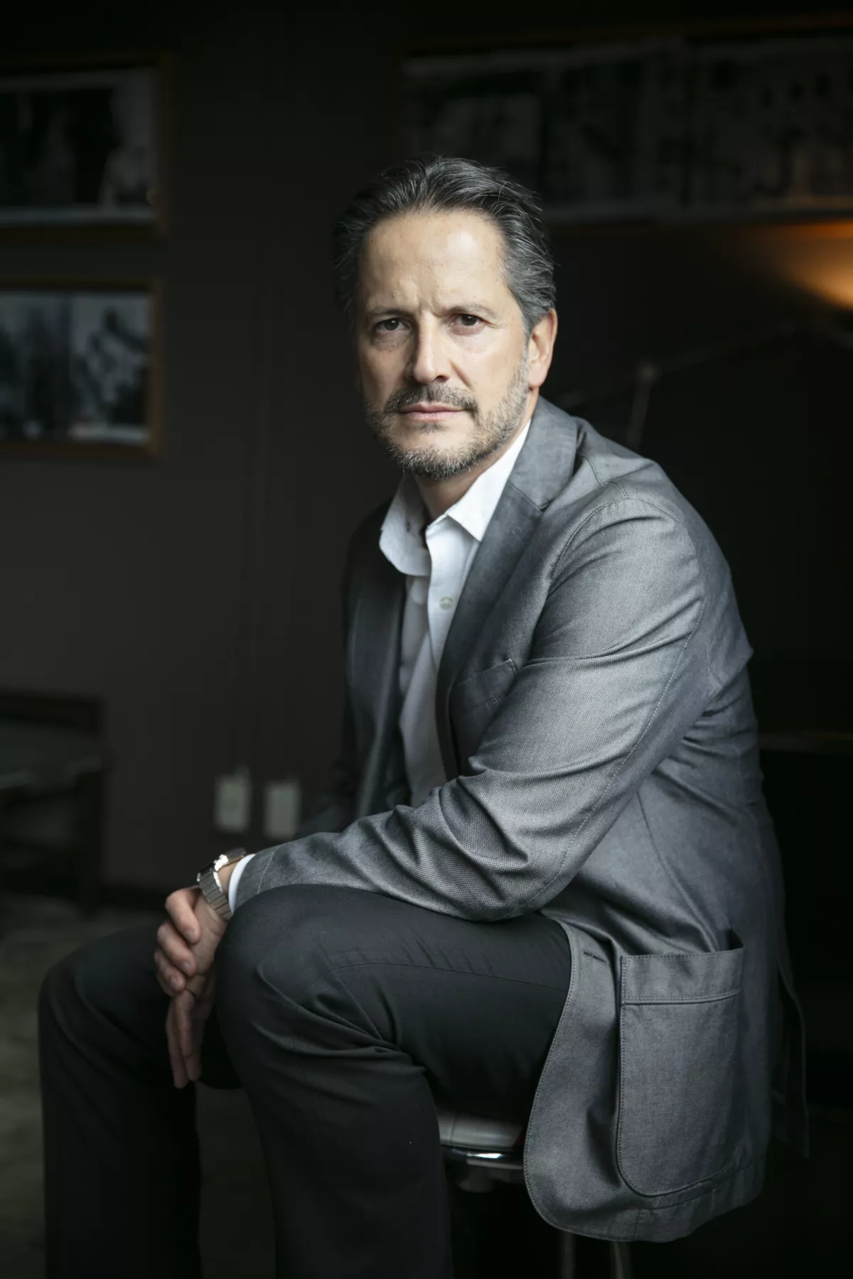 PERSONAJE: Arturo Rodríguez Nuñez, CEO de ViVien 4:00 pm
Audi TT, placas: RBX-195-A
Color gris Oxford

Fotógrafa: Anylú hinojosa-Peña

Día: Miércoles 23 de julio 

Lugar: Sala Nowhere 
Rosalia 797, Lomas Altas, Miguel Hidalgo, 11950 Ciudad de Méxic