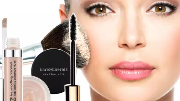¿Sabías que no aplicar tu makeup en el orden correcto puede hacer que dure menos? Con este paso a paso, podrás aplicarlo de manera correcta y lucir espectacular todo el día.