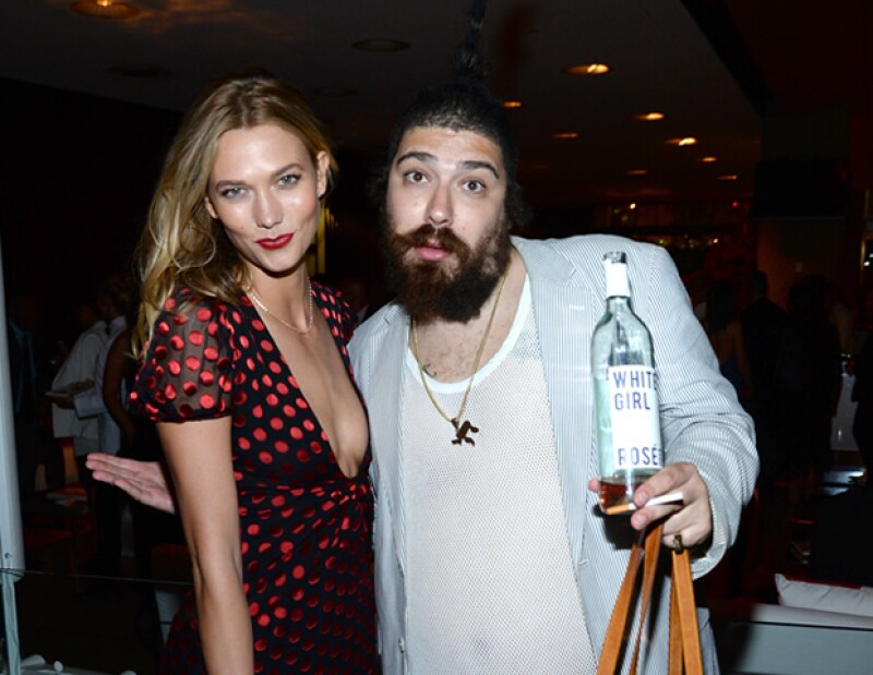 Josh Ostrovsky, mejor conocido como The Fat Jewish, es querido en la industria de la moda. Se retrató con Karlie Kloss en la premiación de la CFDA, los Oscar de la moda.