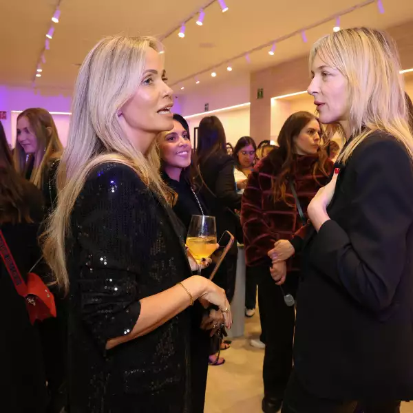  Elena Muuls  y Cecilia Bönström 