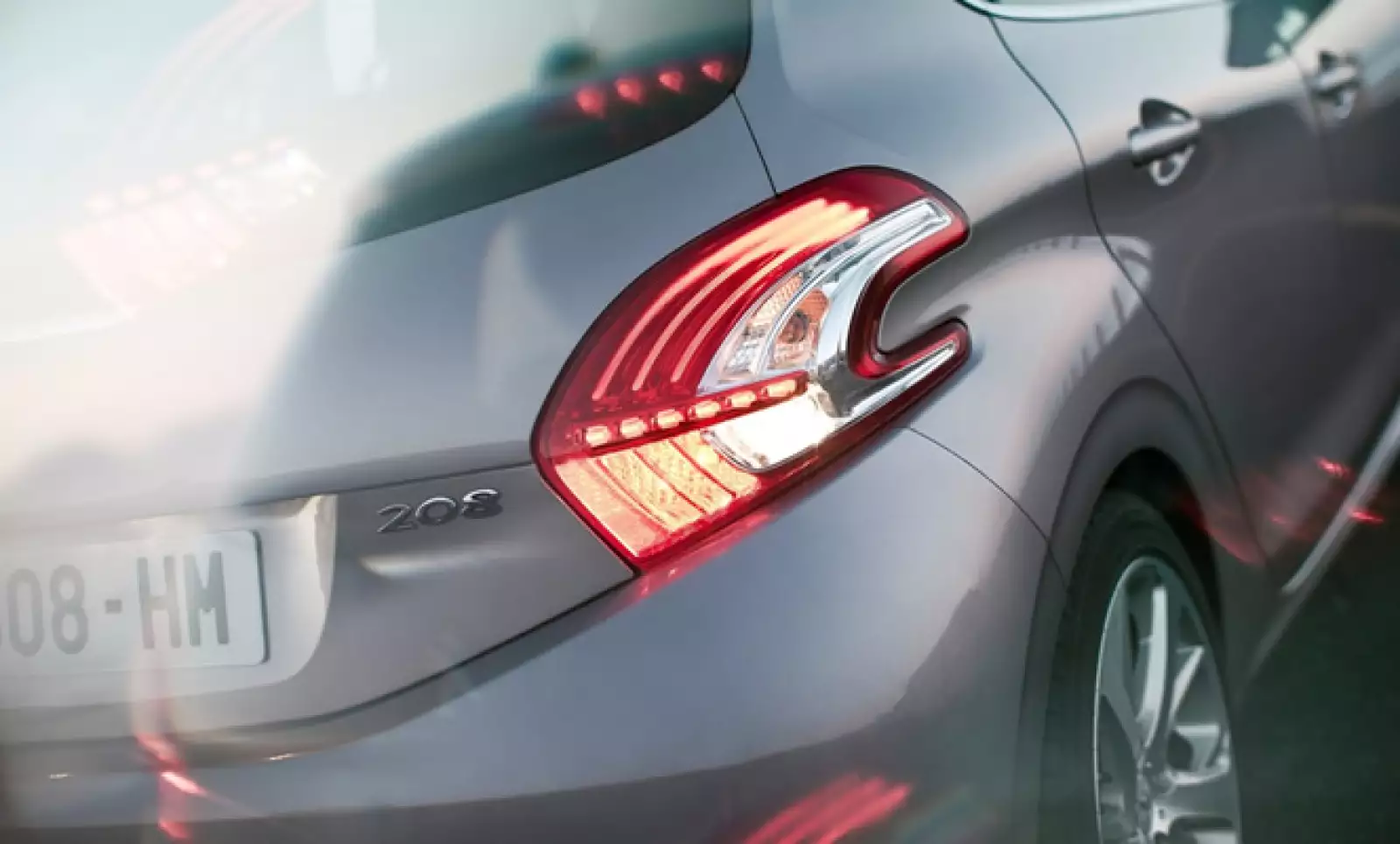 El auto arribará al mercado europeo en el primer trimestre de 2012, mientras que a México llegaría en el segundo semestre de 2013, aún sin precio de venta.