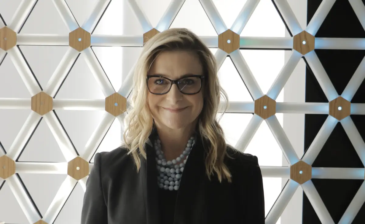 Janna Ducich, directora de marketing de AT&T