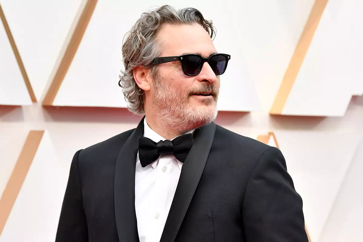 joaquin_phoenix_trailer.jpg