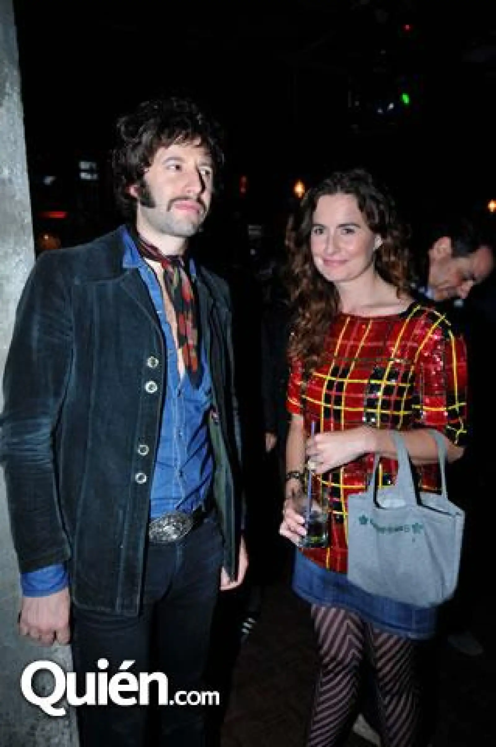 Adanovsky y Valeria Miranda