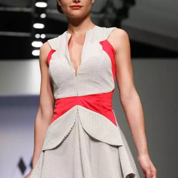 MBDF Pasarela Manhes&Massun