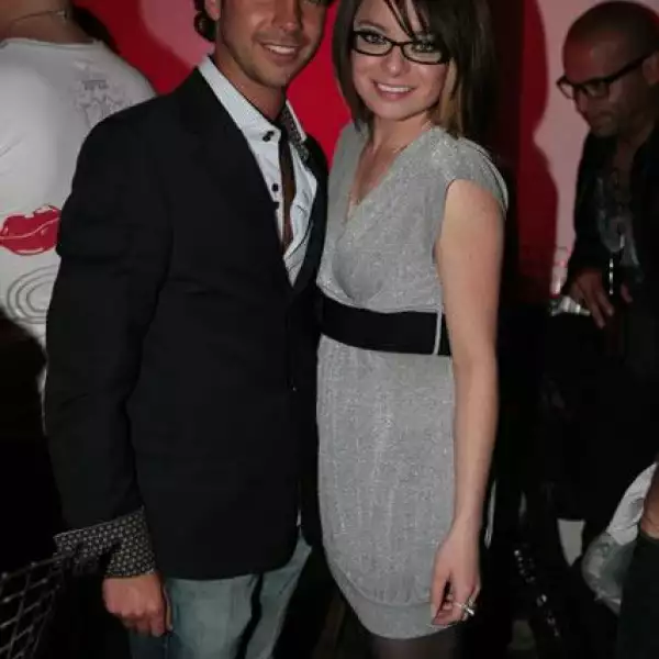 Juan de Villafranca,Violeta Isfel