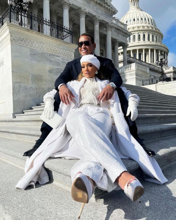 After rumors of infidelity, Jennifer Lopez and Alex Rodriguez make love in Dominican 1 jlo-arod-washington.jpg