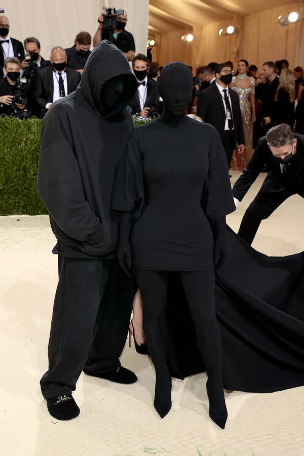 demna gvasalia nombre kanye