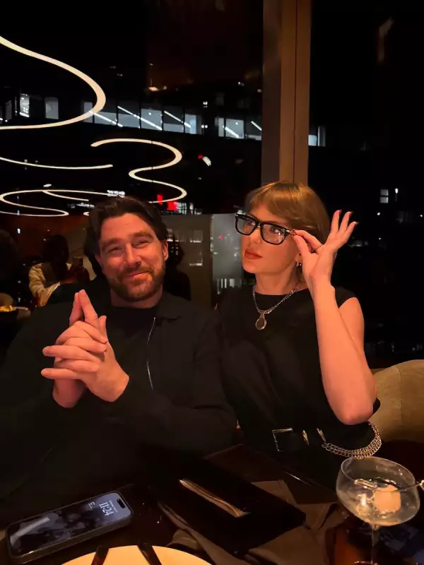 Fotos de Taylor Swift y Travis Kelce que oficializaron su relación de pareja en Instagram