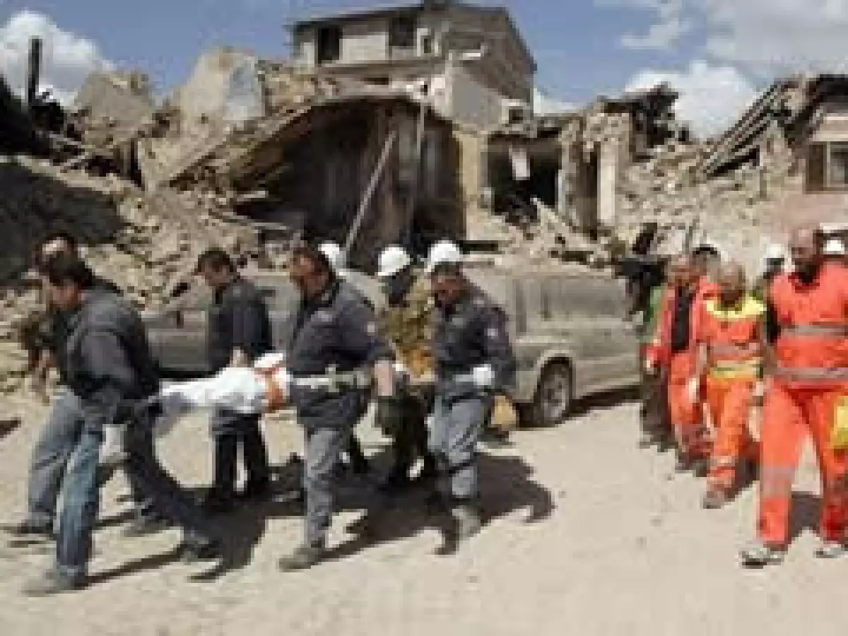 El terremoto registrado este lunes en Italia ha causado serios daños en varias localidades. (Foto: AP)