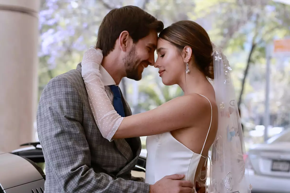 Paulina Goto y Rodrigo Saval se casaron por el civil